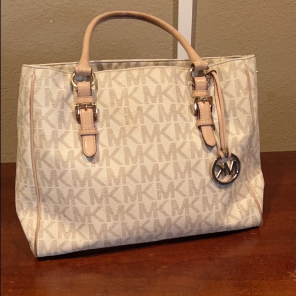 Michael Kors bag